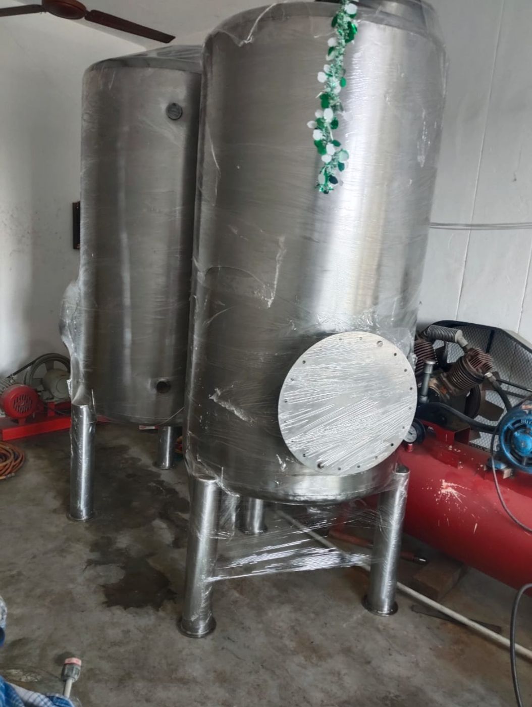 New SS filter vessels delivered to site – PureFlux Engineering, Chennai